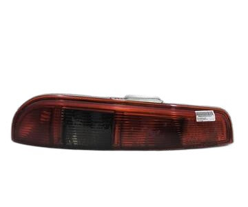 Piloto trasero izquierdo 4M5113N004 de Ford Focus sportbreak (cap)