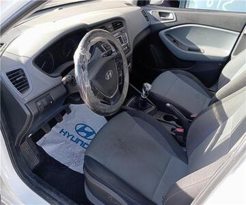 Hyundai I20 1.1 CRDi CAT (75 CV / 55 KW) (75 CV / 55 KW) 2014 - Despie