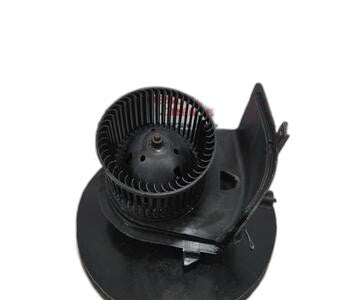 Motor calefacción 651625U de Seat Ibiza i (21a)