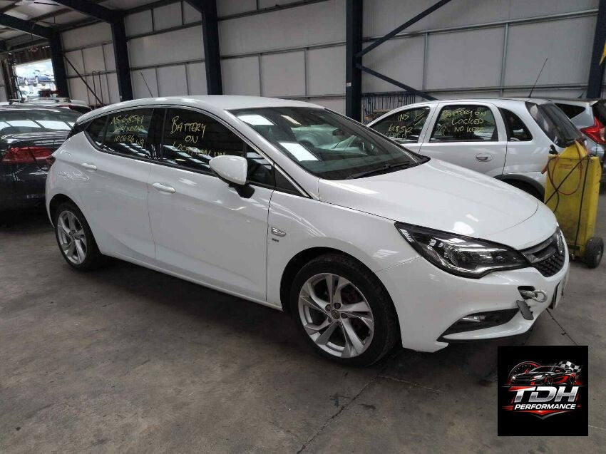 Opel Astra K (2015-2021) Hatchback Blanco - Despiece / Recambios