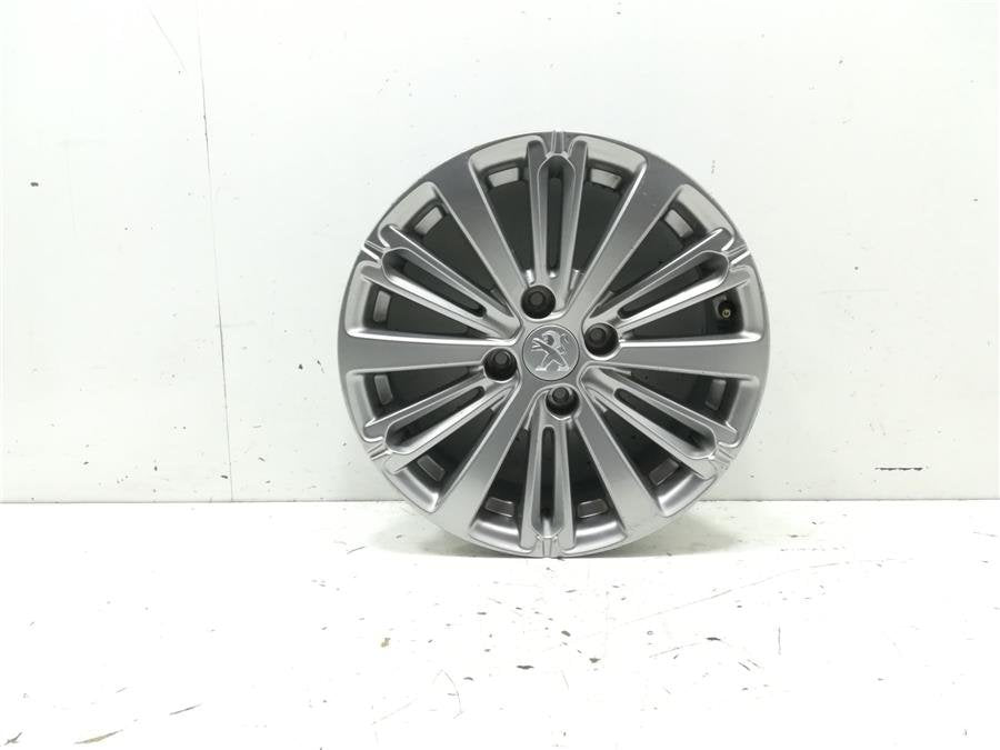 Llanta Peugeot 208