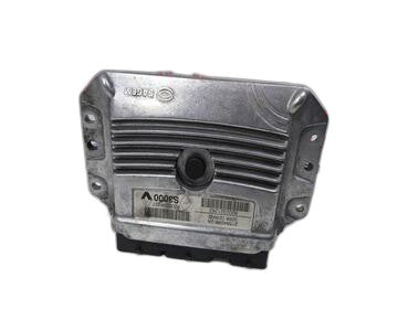 Centralita motor uce 215842882A de Renault Megane ii berlina 5p