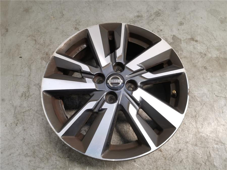 Llanta Nissan Micra