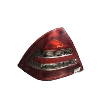 Piloto trasero izquierdo 2038200164L de Mercedes-benz Clase c (bm 203) berlina
