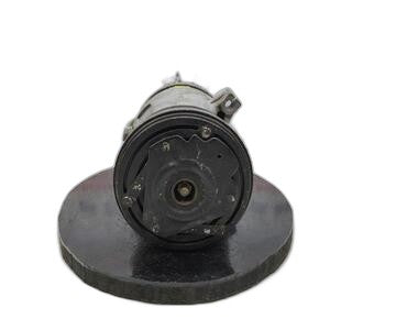 Compresor del aire acondicionado 1135201 de Opel Sintra