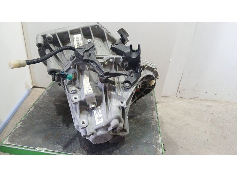 Caja de Cambios Manual Renault Megane Iv Hatchback B9A M N 1.2 Tce 130 B9Mr TL4087