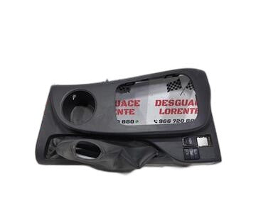 Moldura puerta delantera derecha 5883174010 de Toyota Iq (nuj1/ngj1/kgj1)