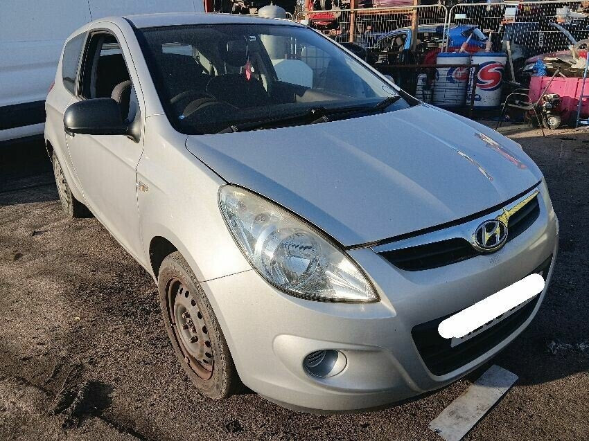 Despiece / Recambios Hyundai i20 (PB) 2008-2014 Plateado Hatchback 3p