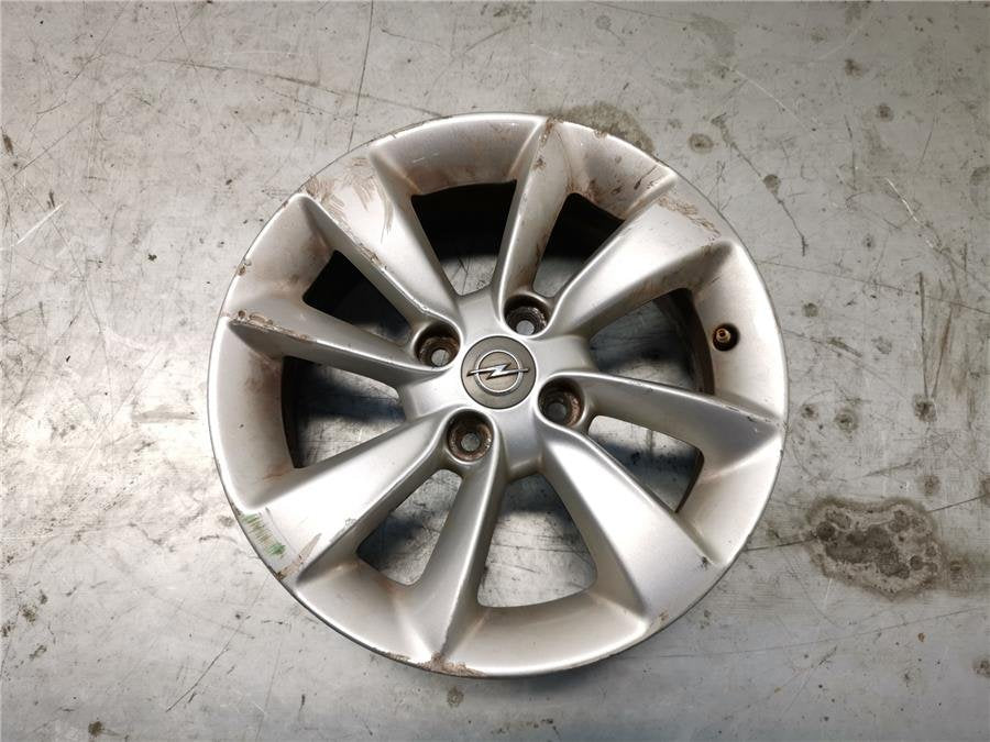 Llanta Opel Corsa E