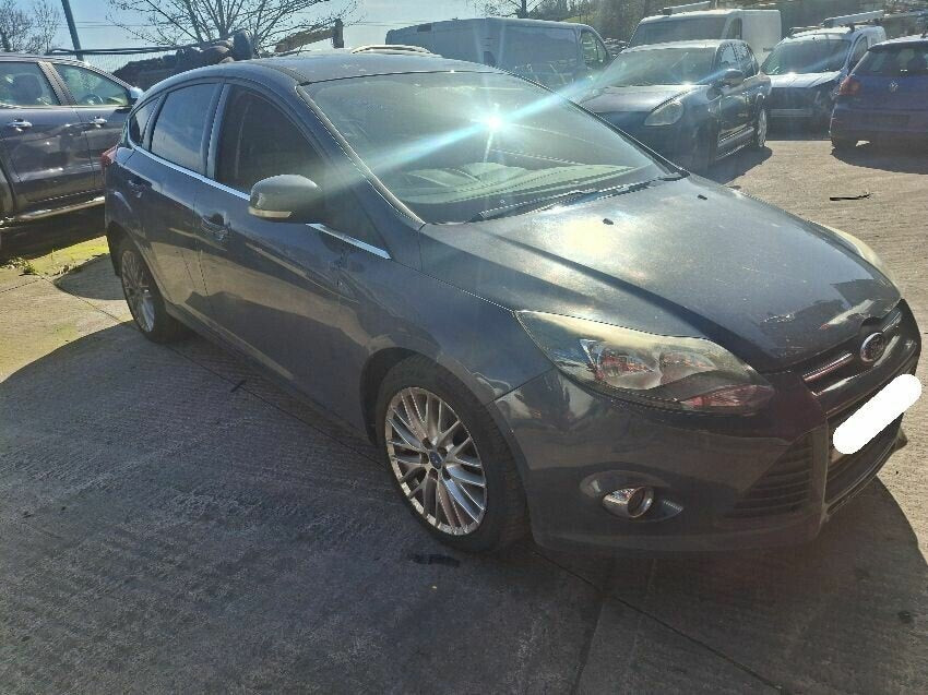 Ford Focus Mk3 (2011-2014) Gris - Despiece / Recambios