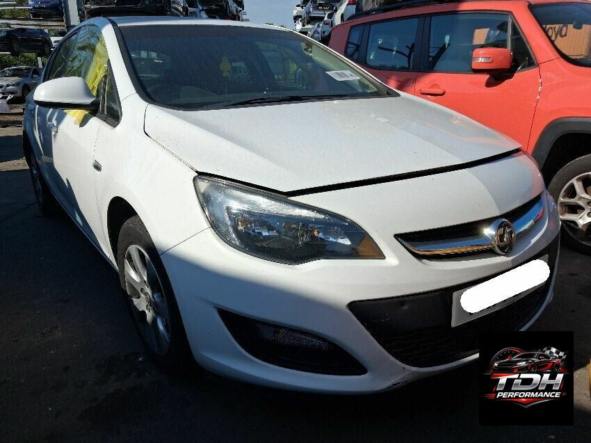 Vauxhall Opel Astra J 2009-2015 5p Blanco - Despiece / Recambios