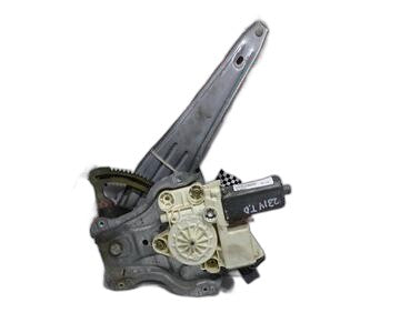 Elevalunas trasero derecho 992045100 de Toyota Avensis wagon (t25)