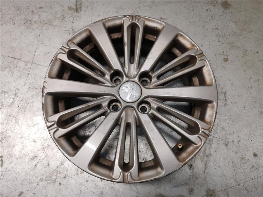Llanta Peugeot 208