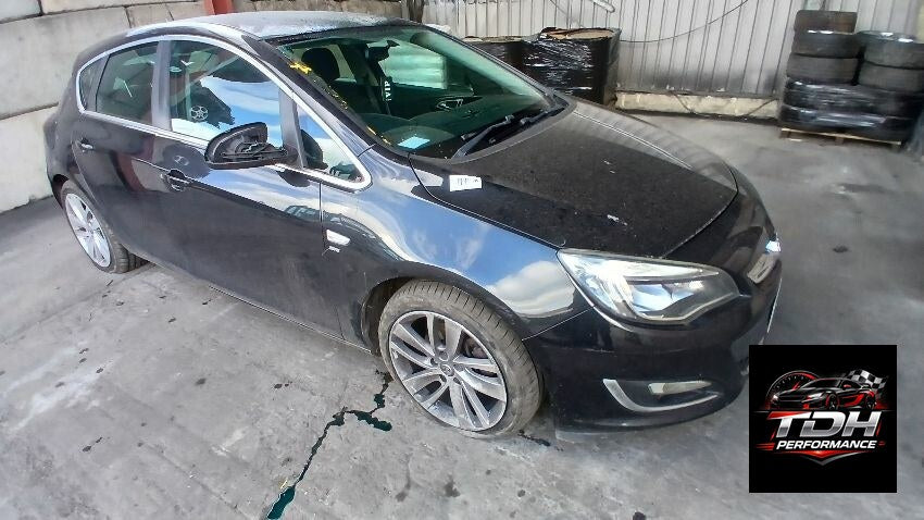 Opel Astra J (2009-2015) 5p Negro - Despiece Completo / Recambios
