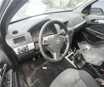 Opel Astra H Berlina 1.7 Enjoy 2004 - Despiece