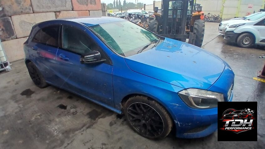 Mercedes-Benz Clase A W176 (2012-2018) Azul - Despiece / Recambios