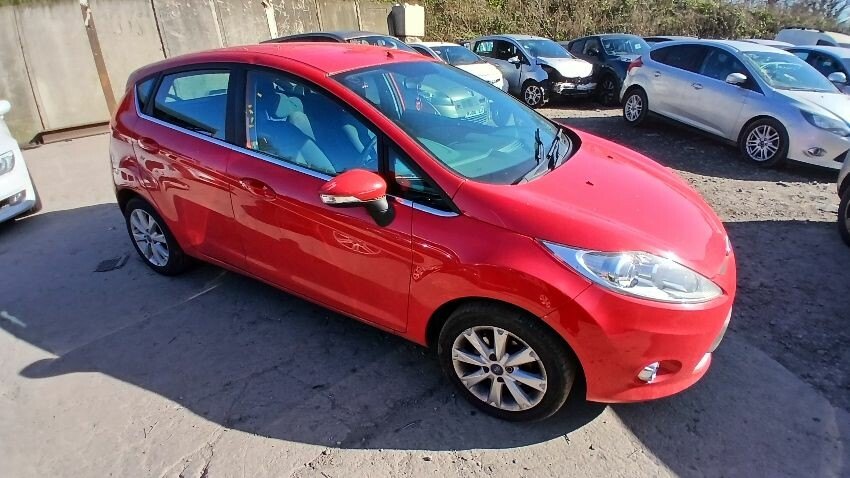 Ford Fiesta Mk6 (2008-2017) Hatchback Rojo - Despiece / Recambios
