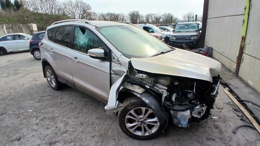 Ford Kuga Mk2 (2013-2019) SUV Plata - Despiece / Recambios
