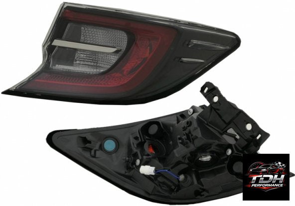 Piloto Trasero Izquierdo Toyota Corolla Nuevo Ref. 8156102C40