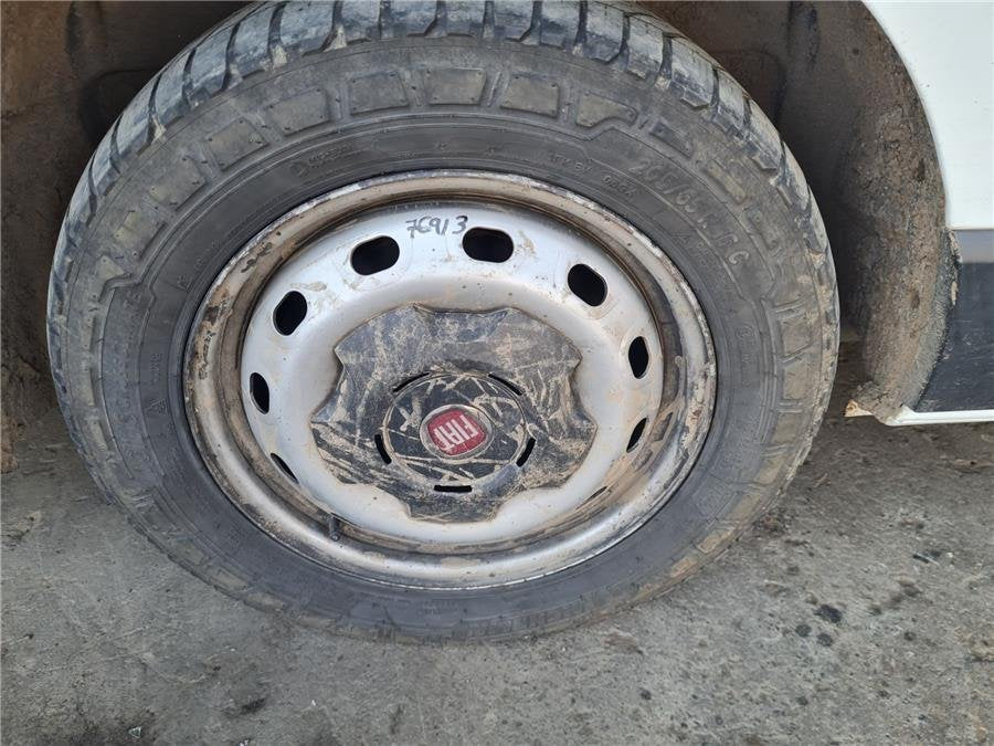 Llanta Fiat Talento