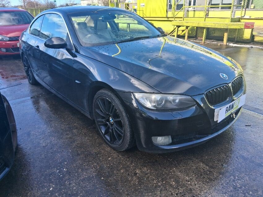 BMW Serie 3 E92 Coupé 2006-2013 Color Negro - Despiece / Recambios