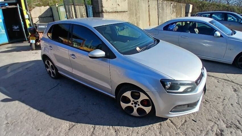 Volkswagen Polo GTI (6R/6C) 2009-2017 Plata - Despiece / Recambios