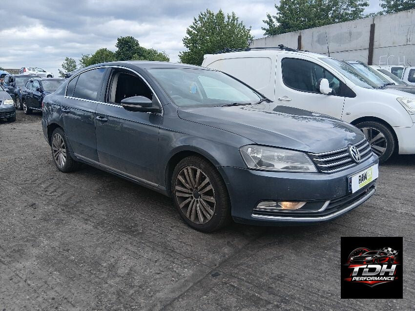 Volkswagen Passat B7 (2010-2014) Berlina Gris - Despiece / Recambios