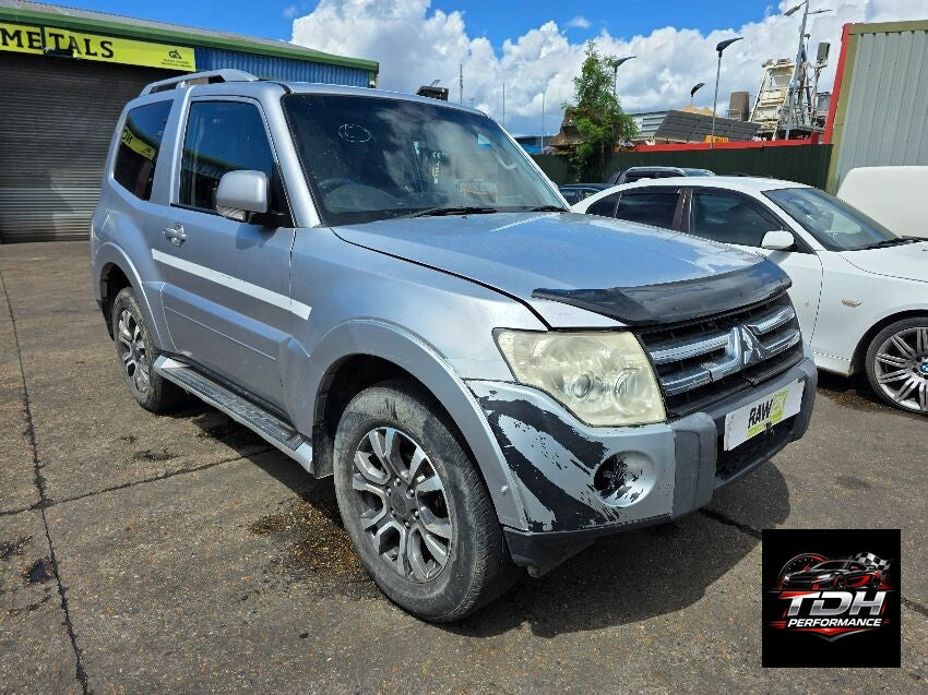 Despiece / Recambios Mitsubishi Montero Pajero Shogun V80 3p 2006-2021 Plateado