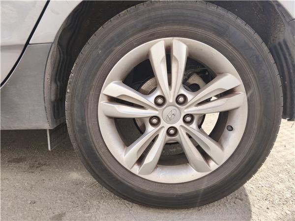 Llanta Rueda Trasera Izquierda Hyundai IX35 (2010+)