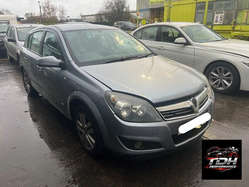Despiece Opel Vauxhall Astra H (2004-2009) Gris - Recambios y Piezas