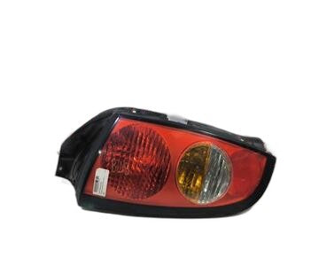 Piloto trasero izquierdo 92401060 de Hyundai Atos prime (mx)