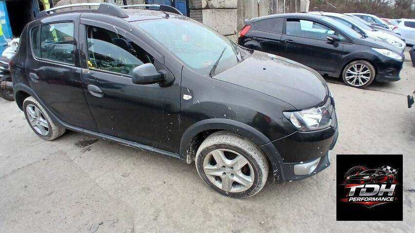 Dacia Sandero II Stepway (2012-2020) Color Negro - Despiece / Recambios