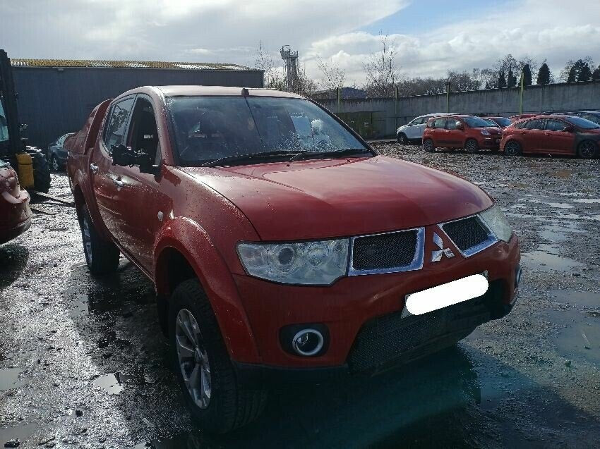Despiece / Recambios Mitsubishi L200 IV 2005-2015 Pick-up Rojo