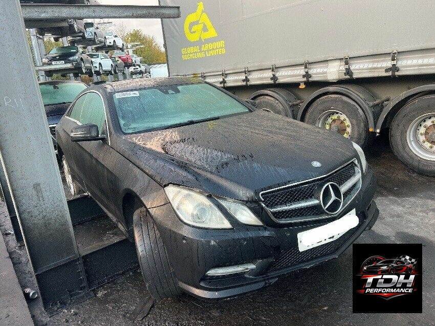 Despiece Mercedes-Benz Clase E Coupe C207 (2009-2013) Negro - Recambios Usados