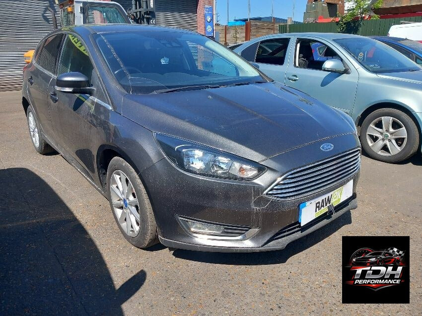 Ford Focus Mk3 (2014-2018) Hatchback Gris - Despiece / Recambios