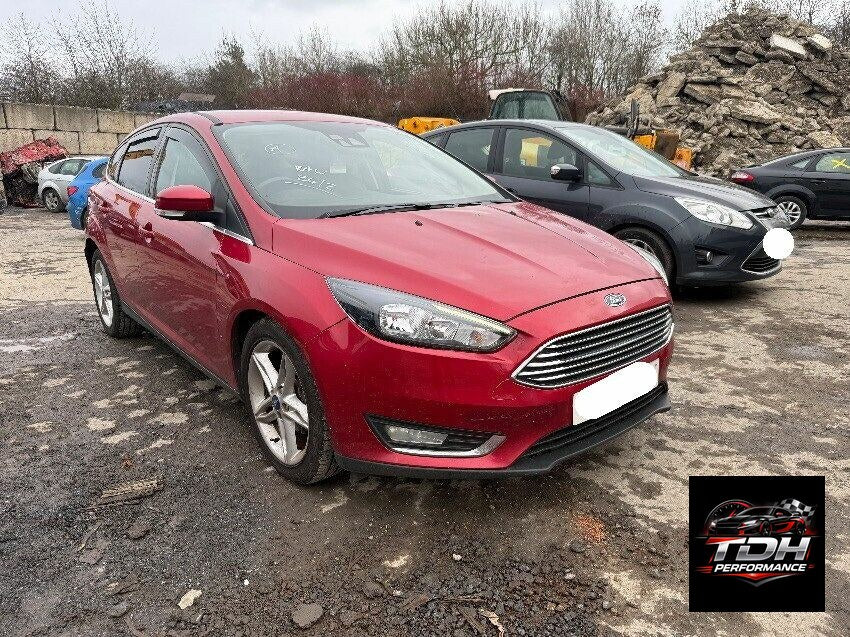 Despiece Ford Focus Mk3.5 (2014-2018) Hatchback Rojo - Recambios Usados