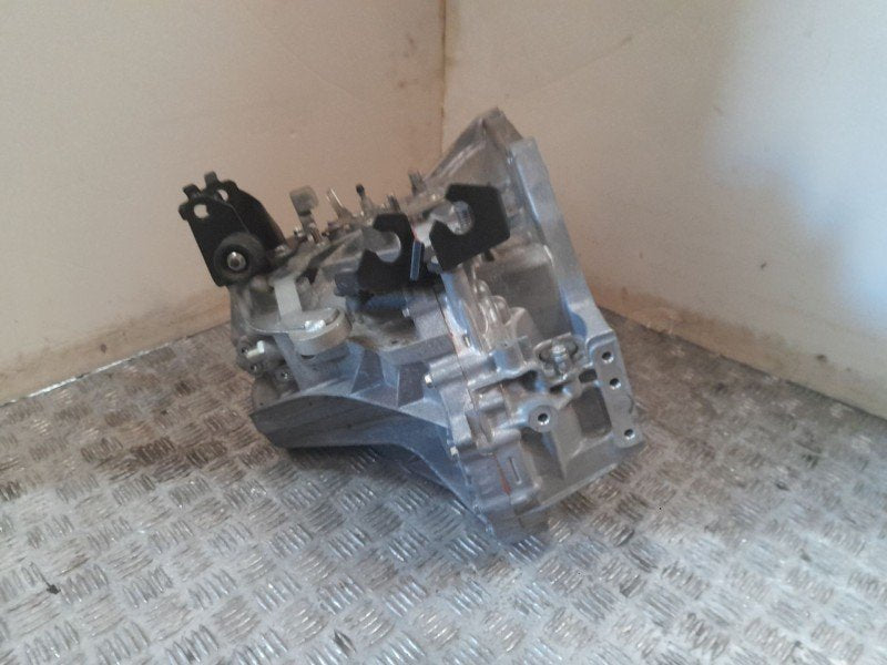 Caja de Cambios Manual Toyota Auris Active 3030002360