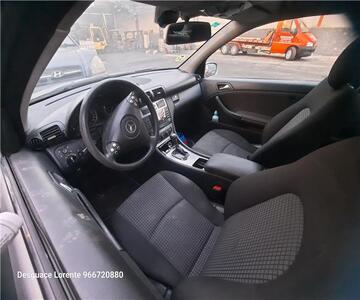 Mercedes-Benz Clase C Sportcoupe 2000 - Despiece