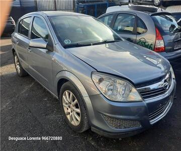 Opel Astra H Berlina 2004 - Despiece