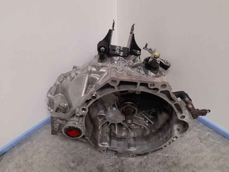 Caja de Cambios Manual Toyota Avensis Touring Sports Advance 3030064120