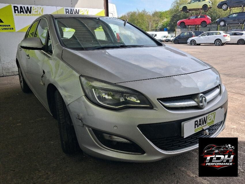 Despiece / Recambios Vauxhall Opel Astra J 2009-2015 Plata Hatchback