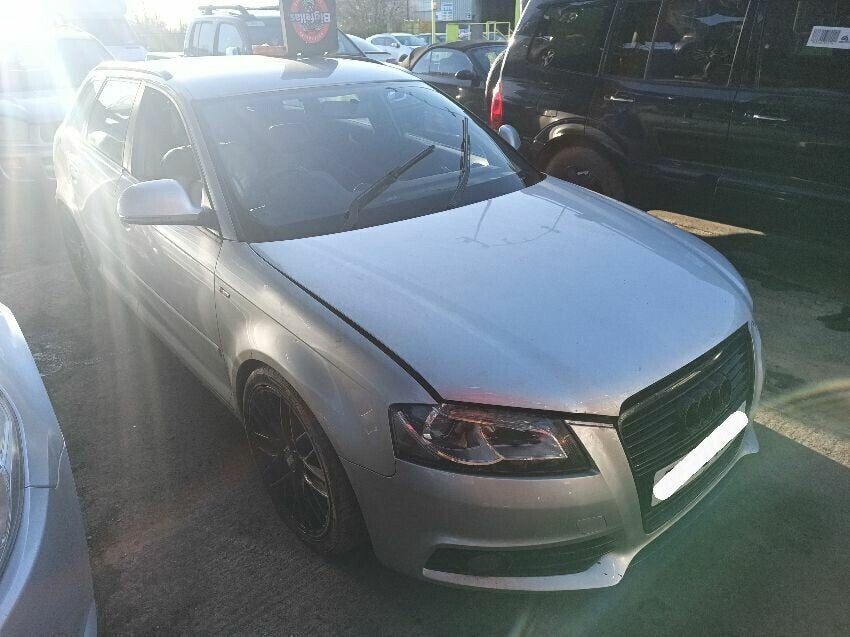Audi A3 Sportback 8P (2008-2012) Plateado - Despiece / Recambios