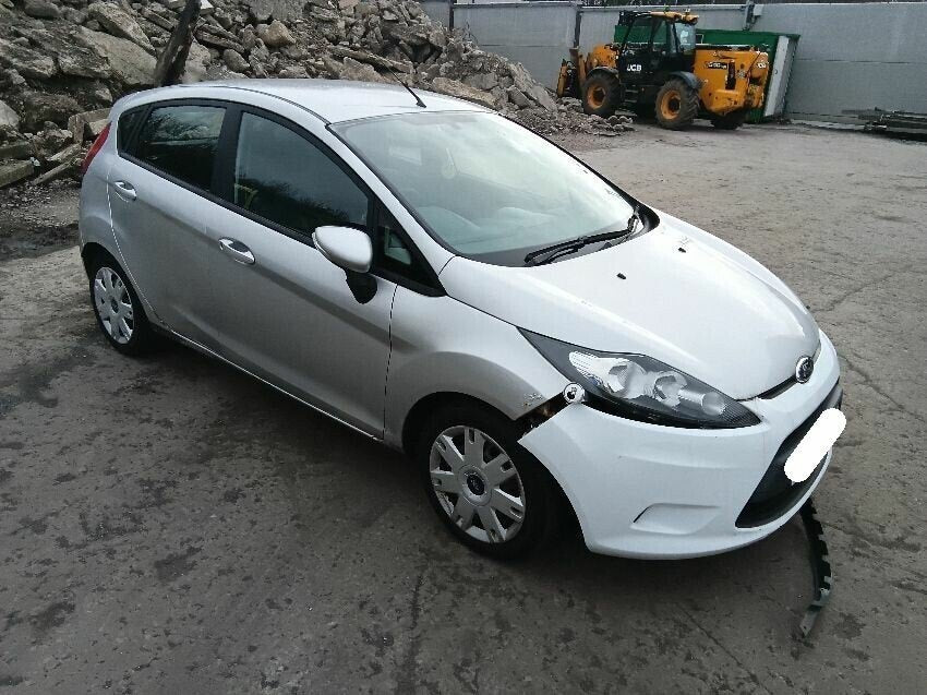 Ford Fiesta Mk7 (2008-2012) Gris Plata - Despiece / Recambios