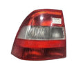 Piloto trasero izquierdo 90568047 de Opel Vectra b berlina