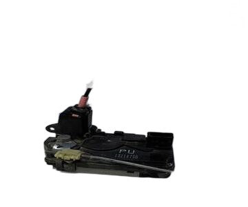 Cerradura puerta trasera izquierda 13210738 de Opel Zafira b