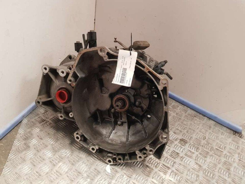 Caja de Cambios Manual Fm57301 A95115 5Velocidades Saab 9 3 Berlina 2 2 Tid Vector