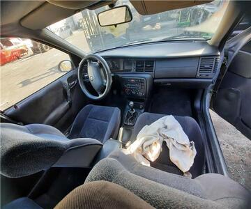 Opel Vectra B Berlina 1995 - Despiece
