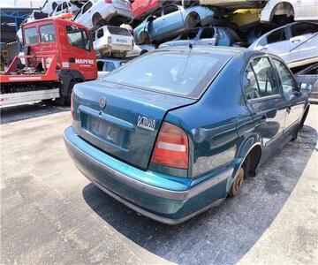 Skoda Octavia Berlina 1.6 GLX (74kW) 2004 - Despiece