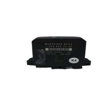 Centralita cierre 2088200326 de Mercedes-benz Clase clk (w208) coupe