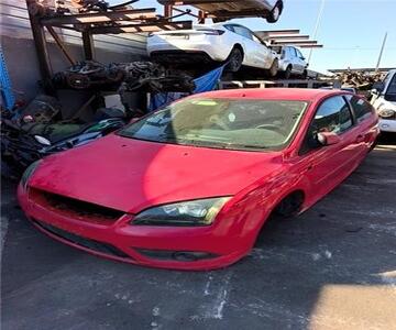 Ford Focus Berlina 1.8 Ghia 2004 - Despiece